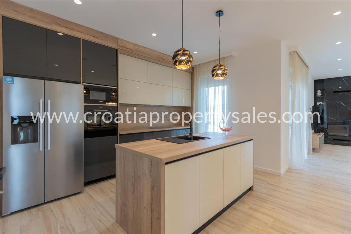 House For sale -  Makarska