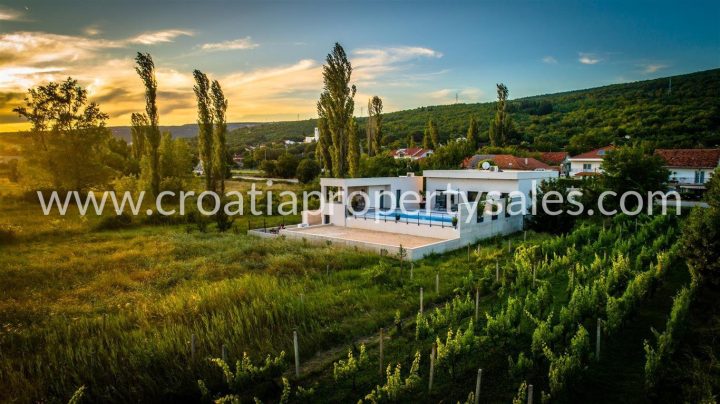 Casa in vendita 140 m² – Makarska