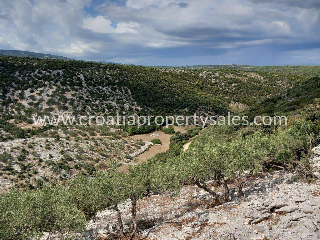 Zemljište Na prodaju -  Brac