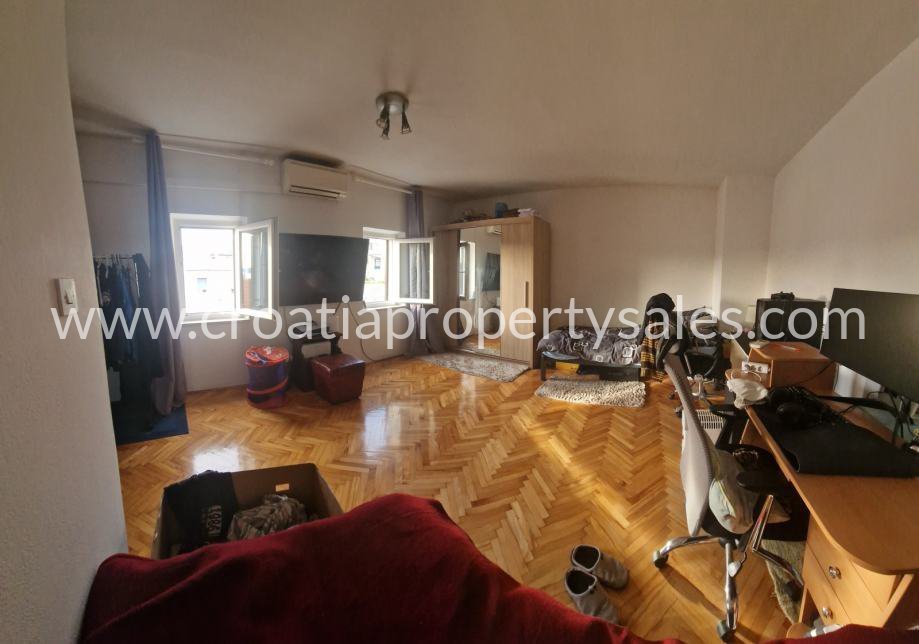 Casa In vendita - Kastela - foto 1/7