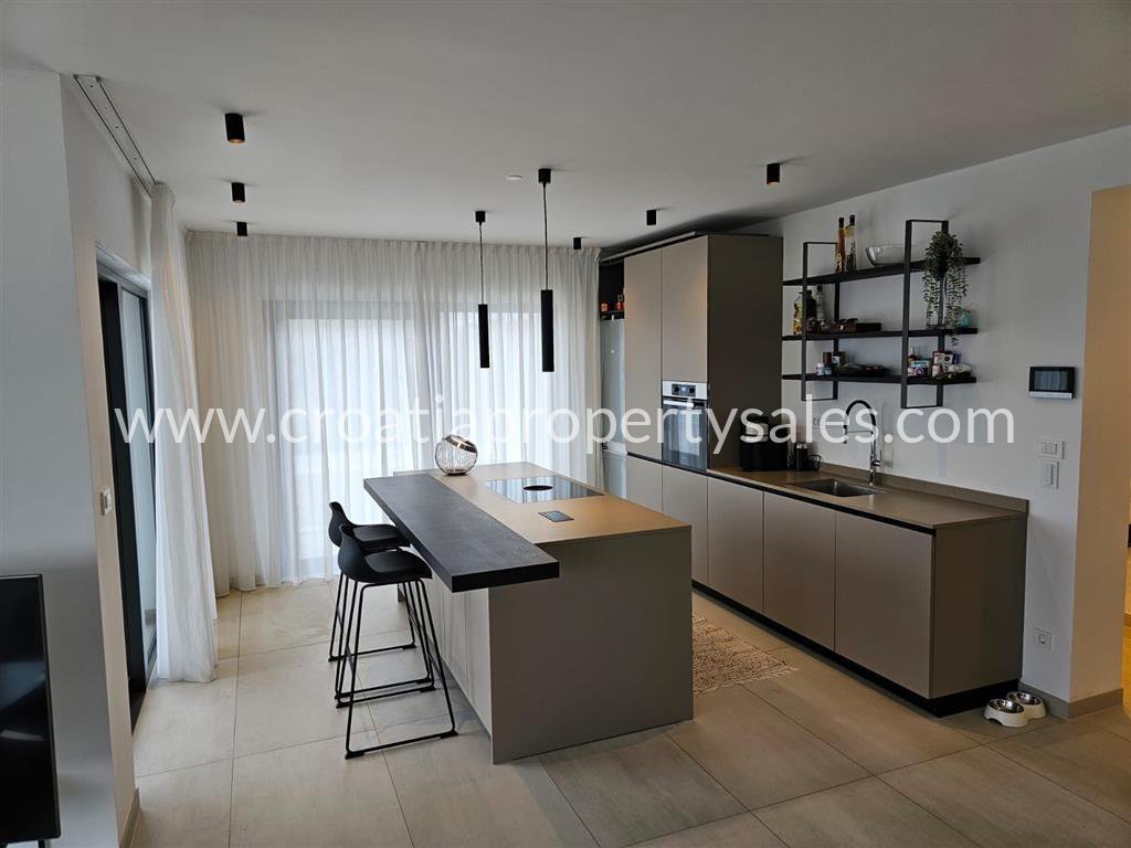 Casa In vendita - Splitsko-dalmatinska Split