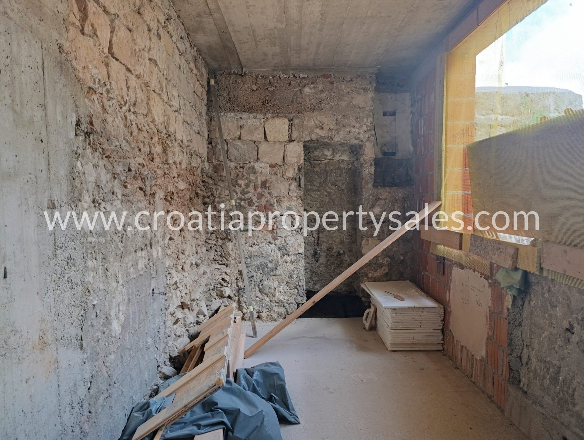 Kuća Na prodaju -  Hvar