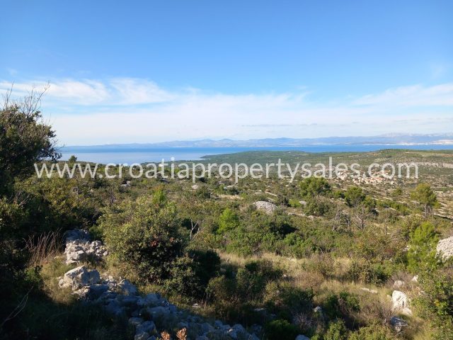 Zemljište na prodaju 8144 m² – Brac