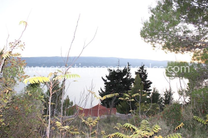 Pozemek na prodej 1350 m² – Omis