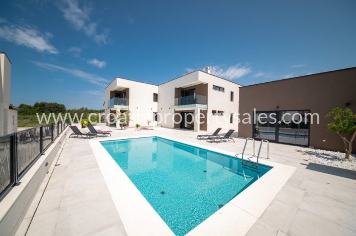 Haus zu verkaufen 210 m² – Zadar