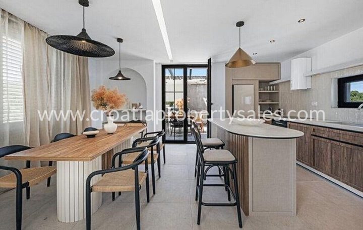 House For sale - šibensko-kninska šibenik - foto 2/10