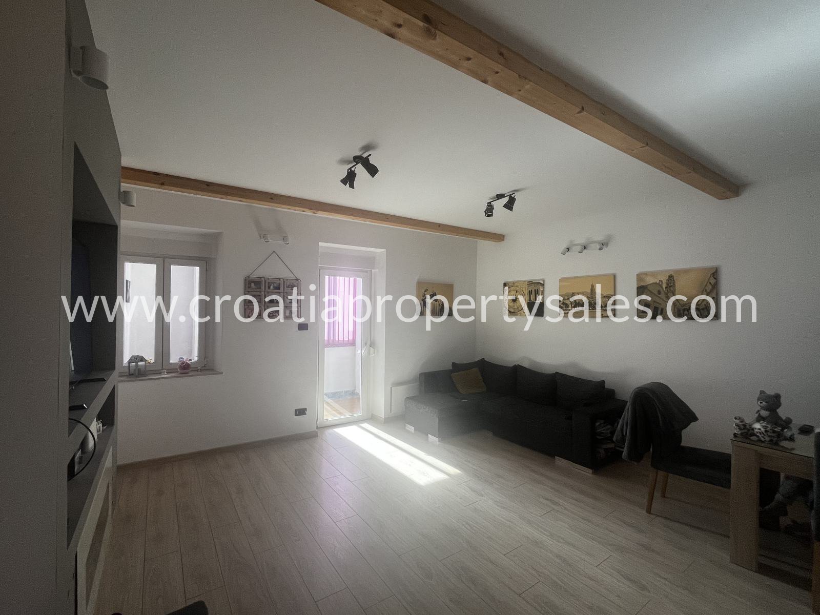 Casa In vendita - Kastela - foto 1/11