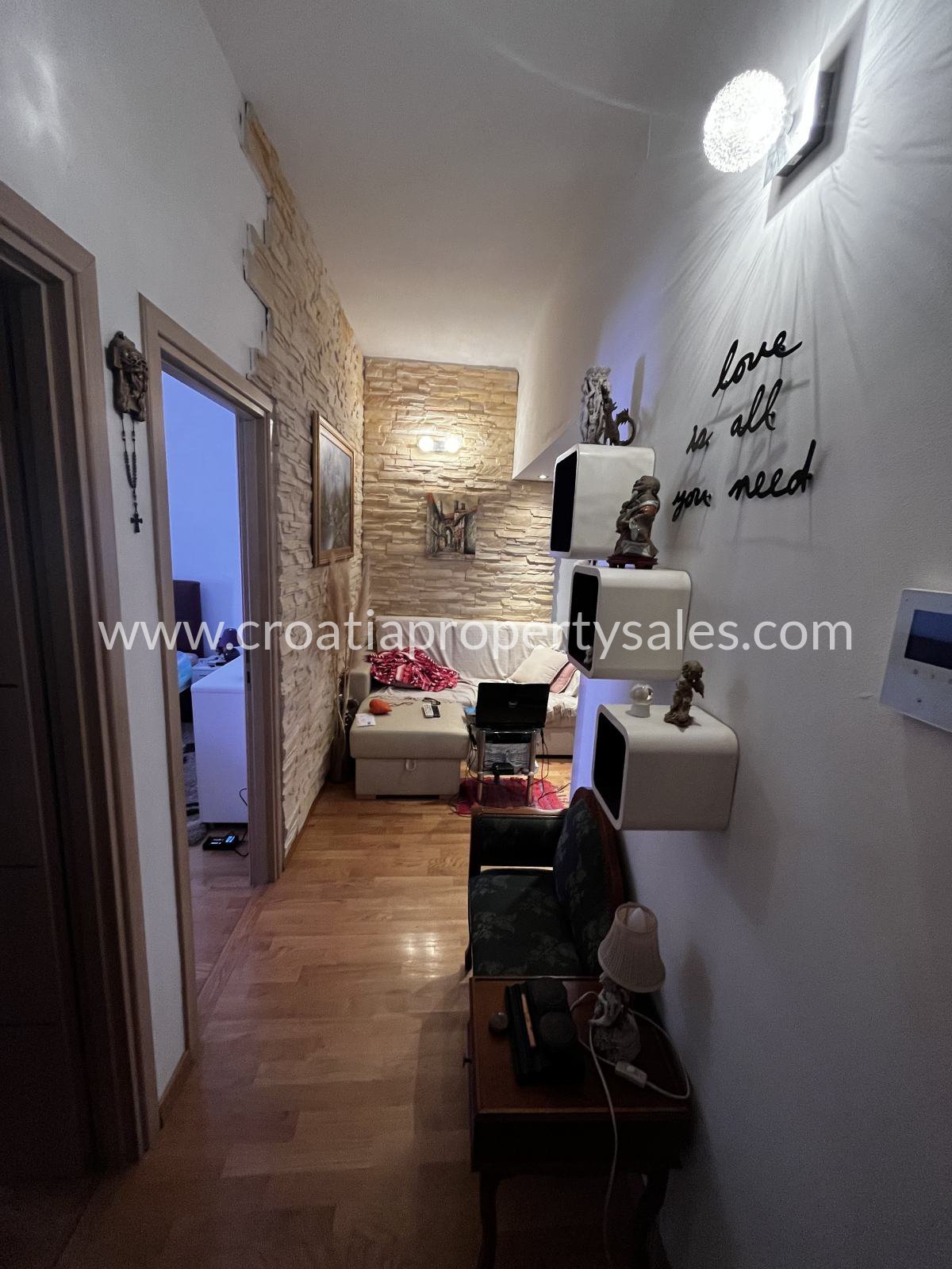 Casa In vendita -  Kastela