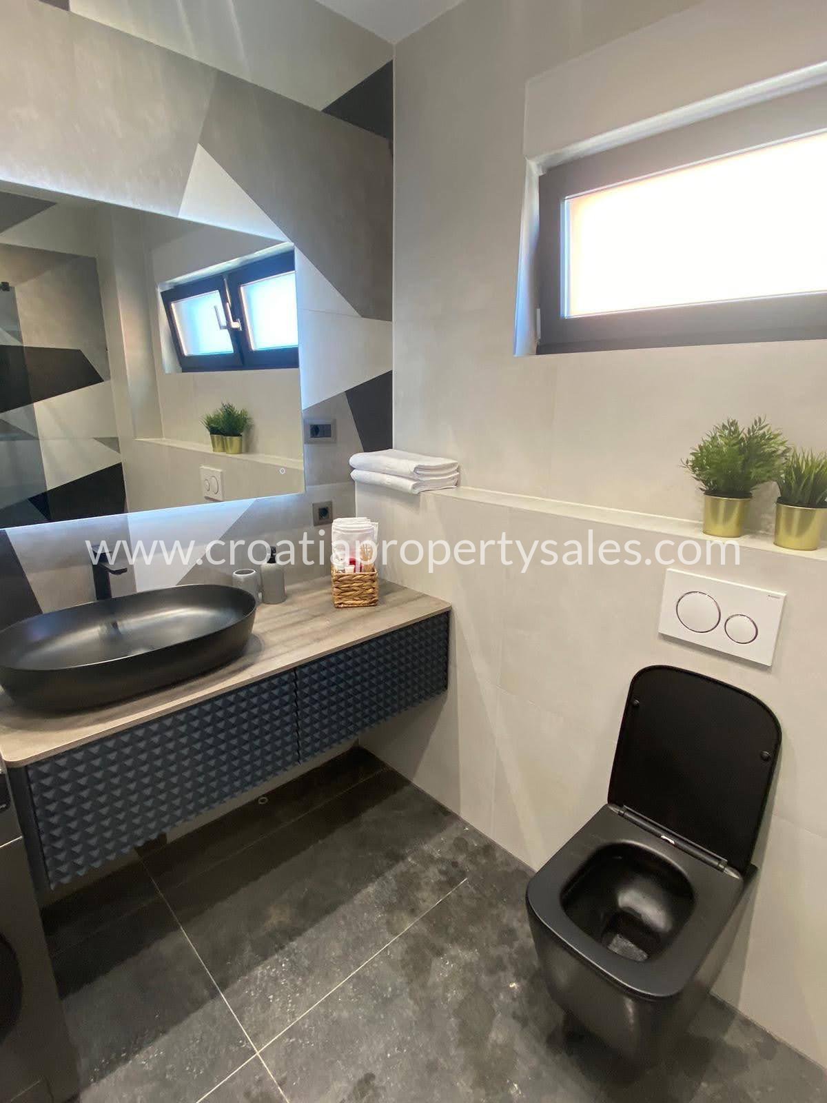 House For sale - Splitsko-dalmatinska Makarska