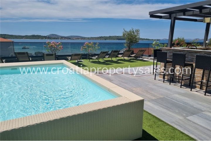Flat for sale 93 m² – Sibenik