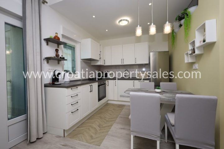 House For sale - šibensko-kninska šibenik - foto 3/8
