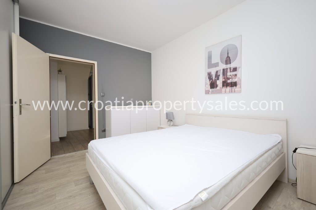 Casa In vendita - Šibensko-kninska Šibenik