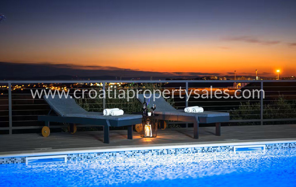 Casa In vendita - Splitsko-dalmatinska Split