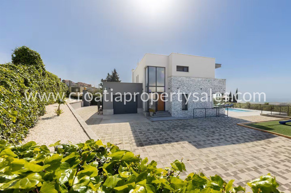 Casa In vendita - Splitsko-dalmatinska Split