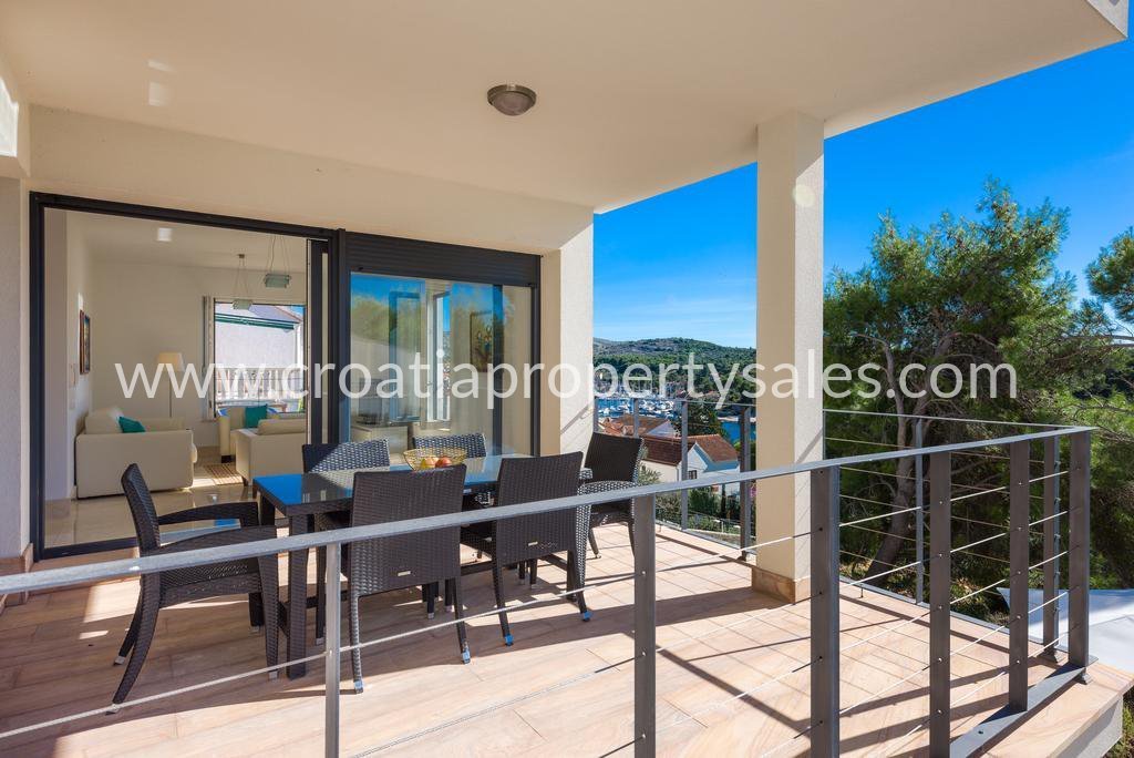 Appartement À vendre -  Brac