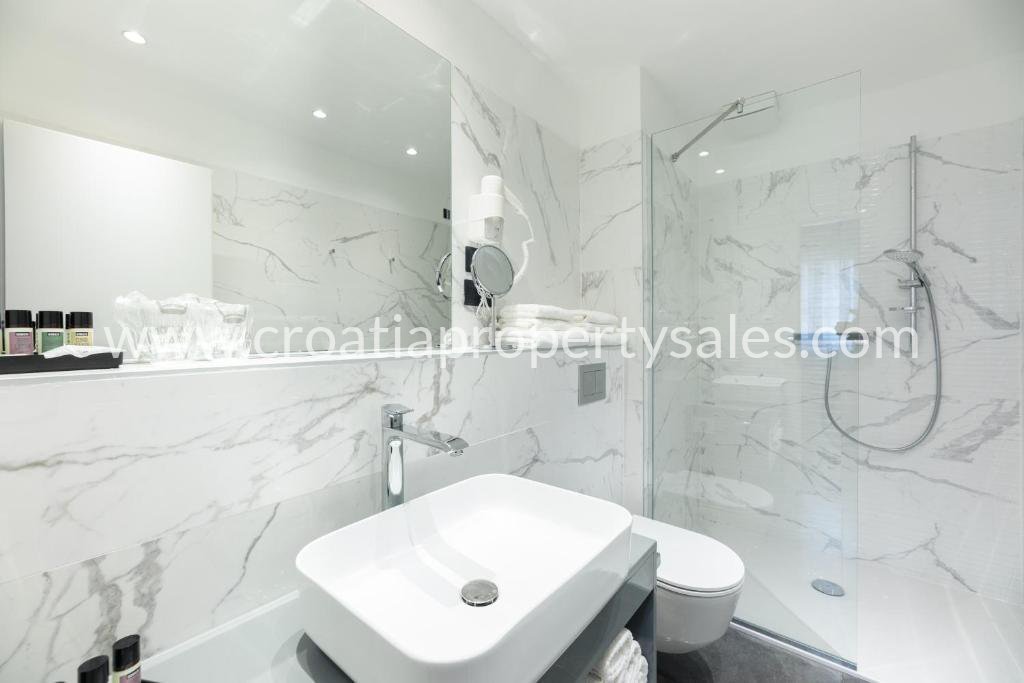 Casa In vendita - Splitsko-dalmatinska Split - foto 3/10