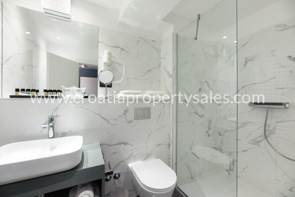Casa In vendita - Splitsko-dalmatinska Split