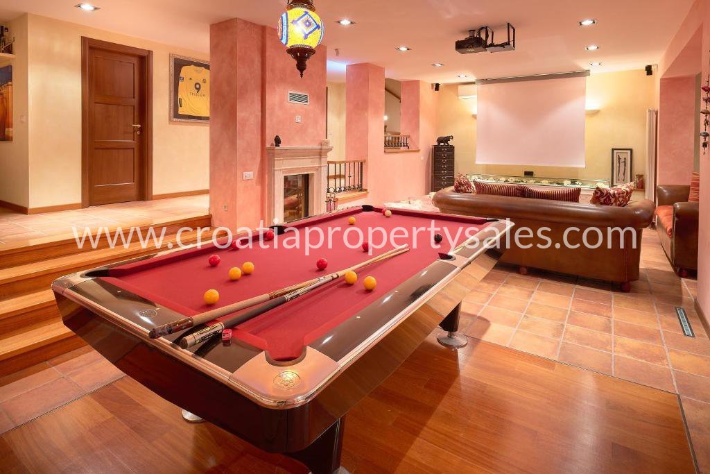 Casa In vendita - Splitsko-dalmatinska Split
