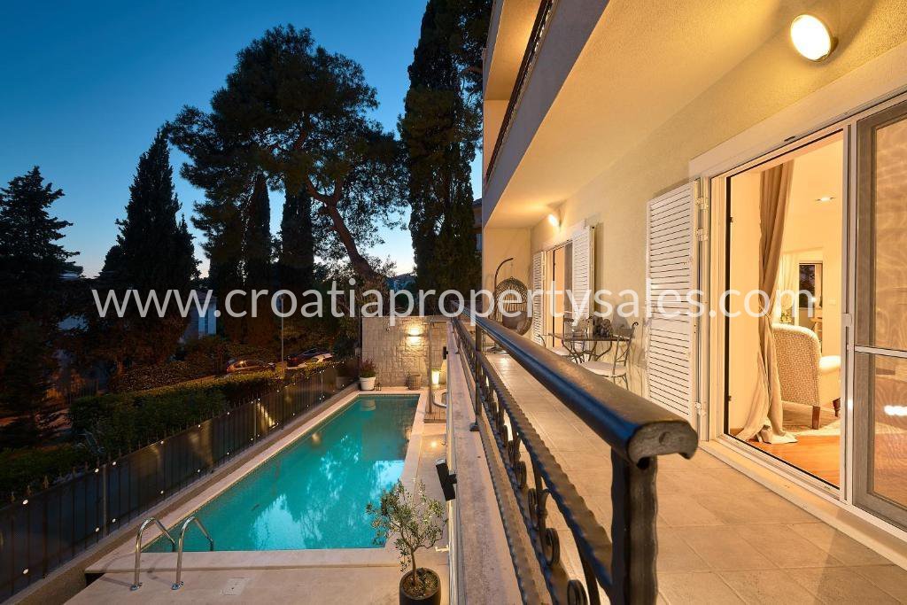 Casa In vendita - Splitsko-dalmatinska Split - foto 2/13