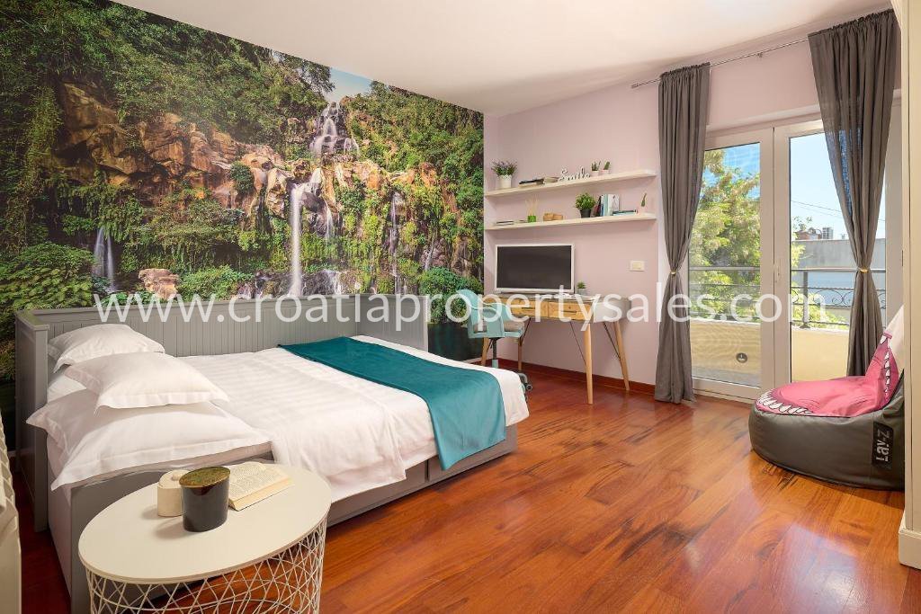 Casa In vendita - Splitsko-dalmatinska Split