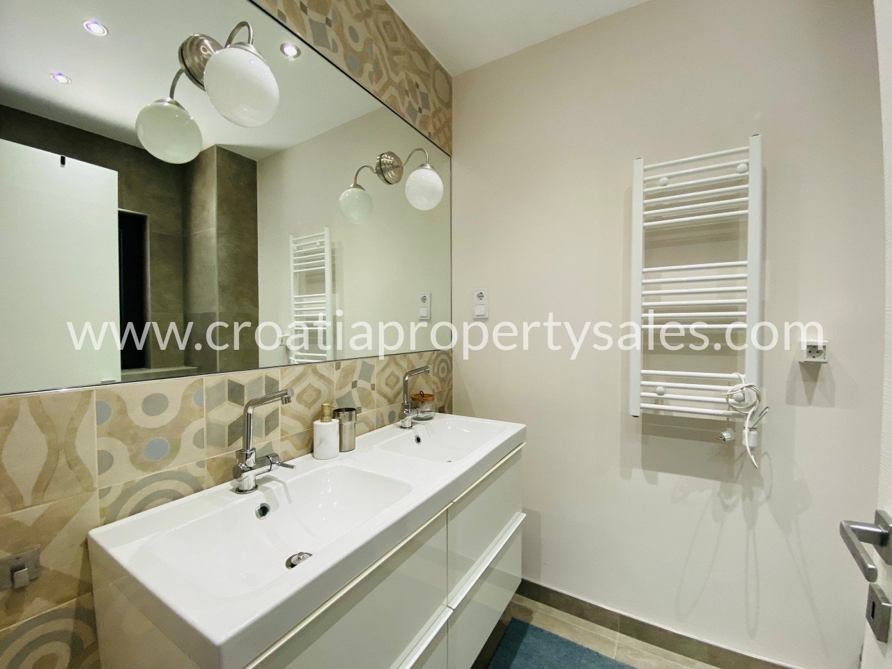 Apartma Naprodaj -  Brac