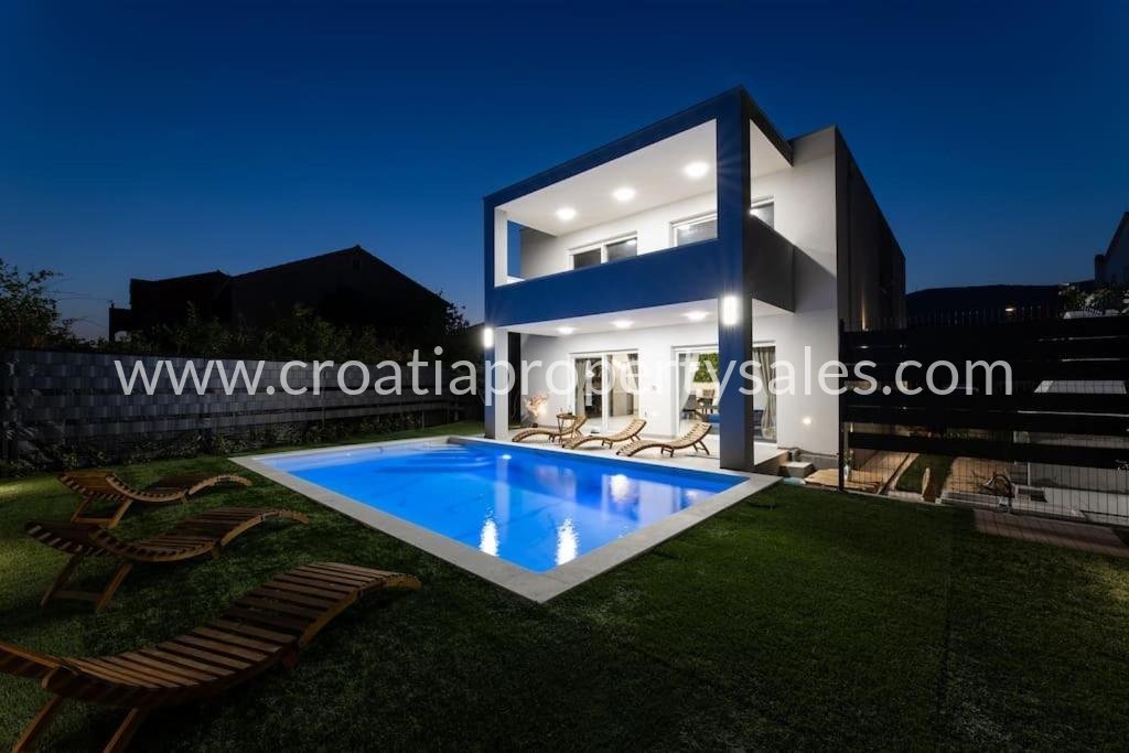 Casa In vendita - Kastela - foto 2/9