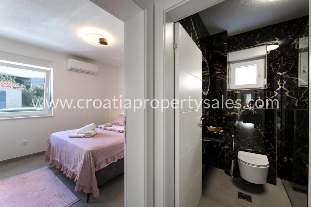 Casa In vendita -  Kastela