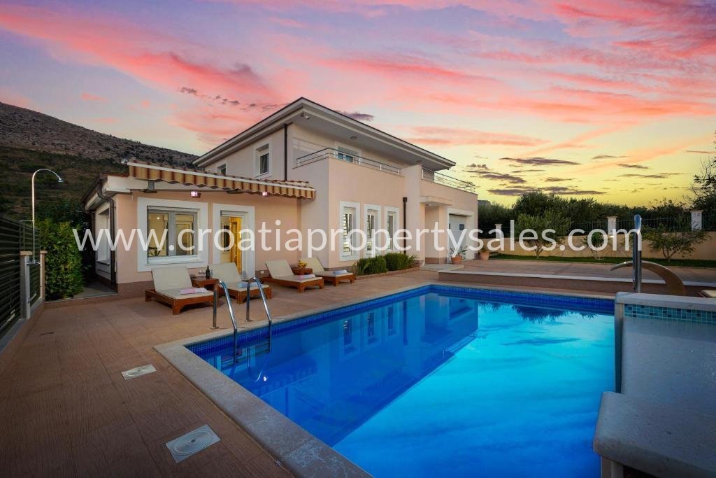 House For sale - Splitsko-dalmatinska Split - foto 2/17