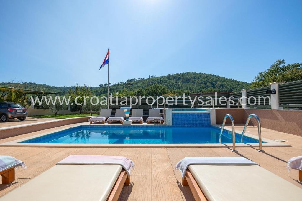 House For sale - Splitsko-dalmatinska Split - foto 5/17