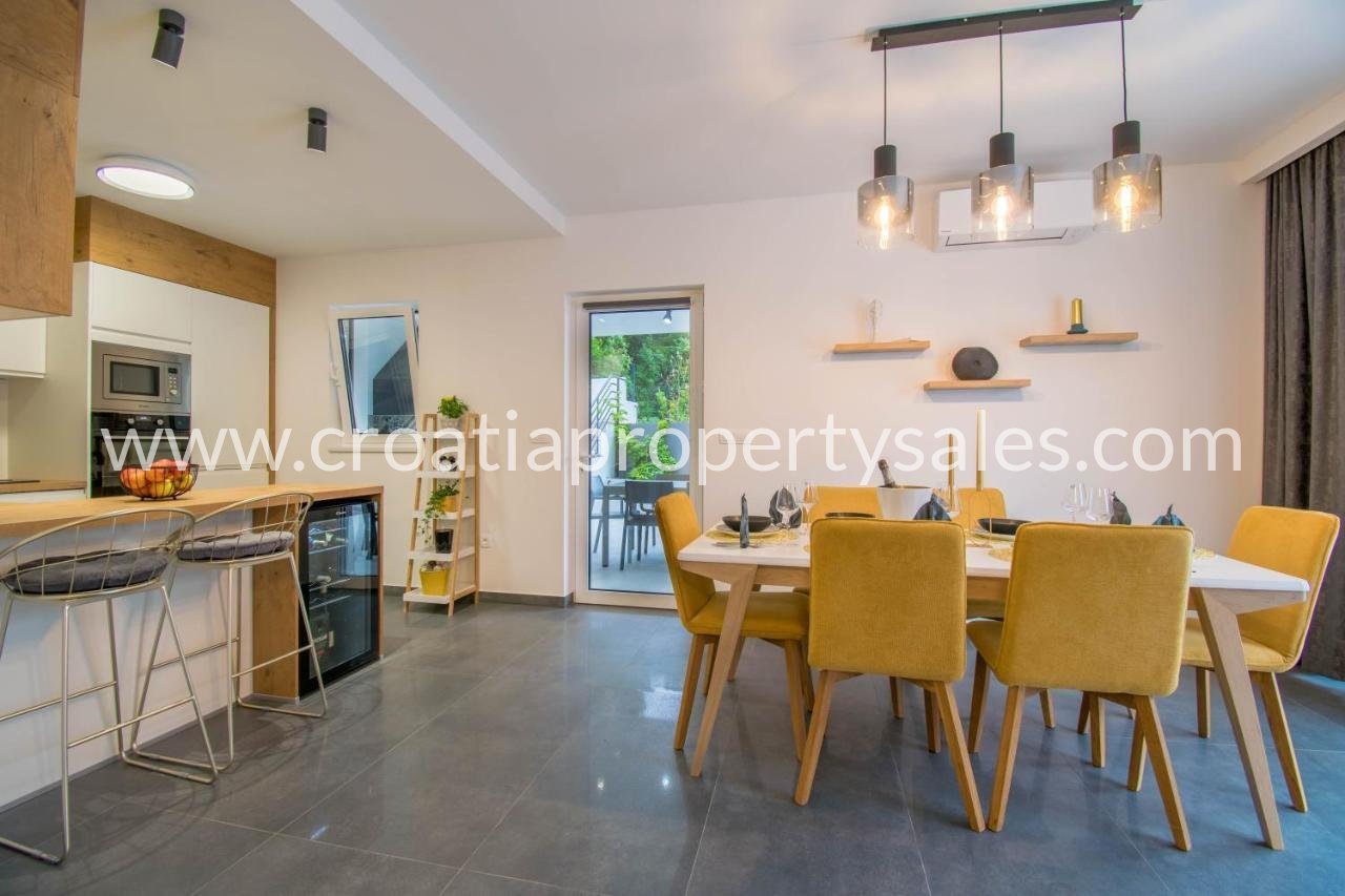 House For sale -  Makarska