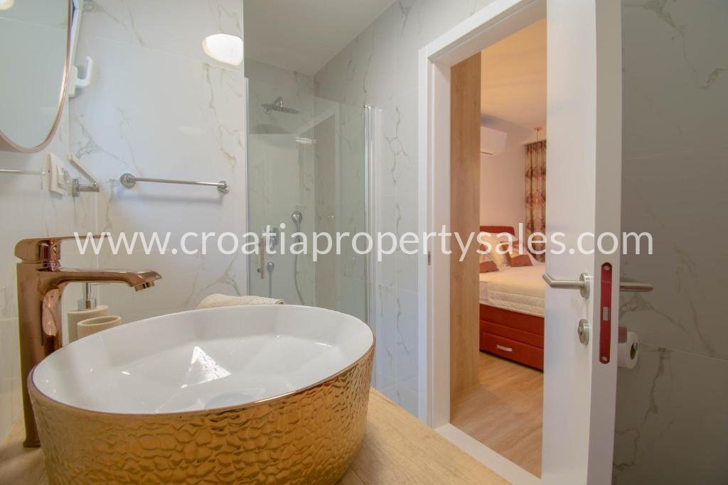 House For sale -  Makarska