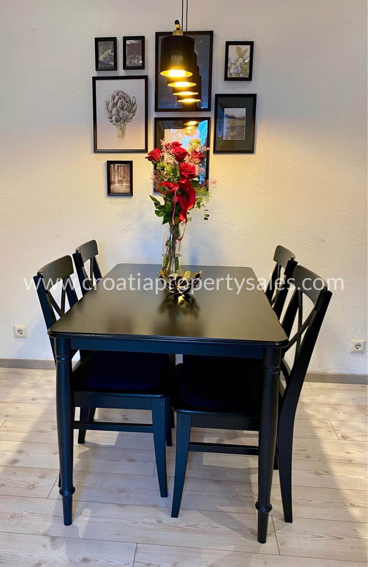 Flat For sale -  Split