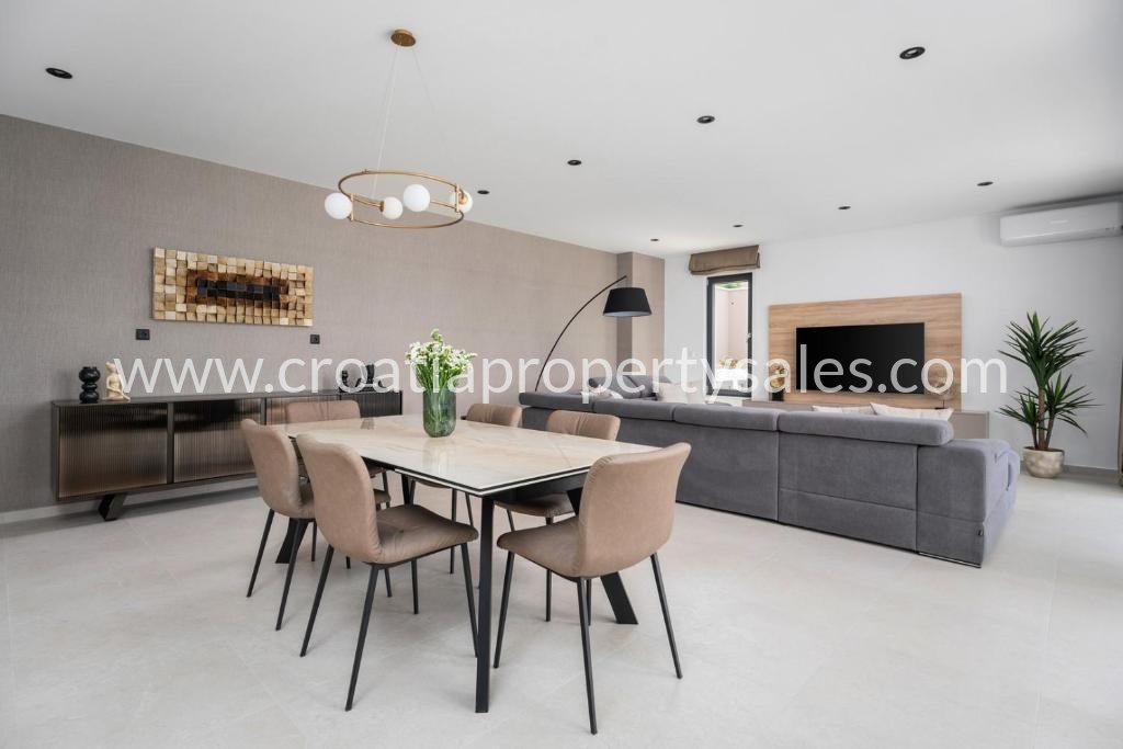 House For sale -  Omis