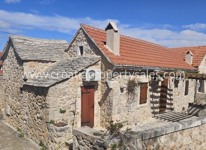 Dům na prodej 98 m² – Hvar