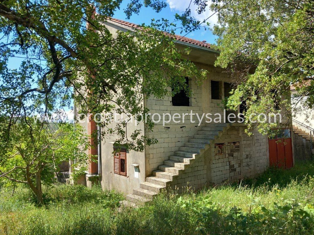 House For sale Brac