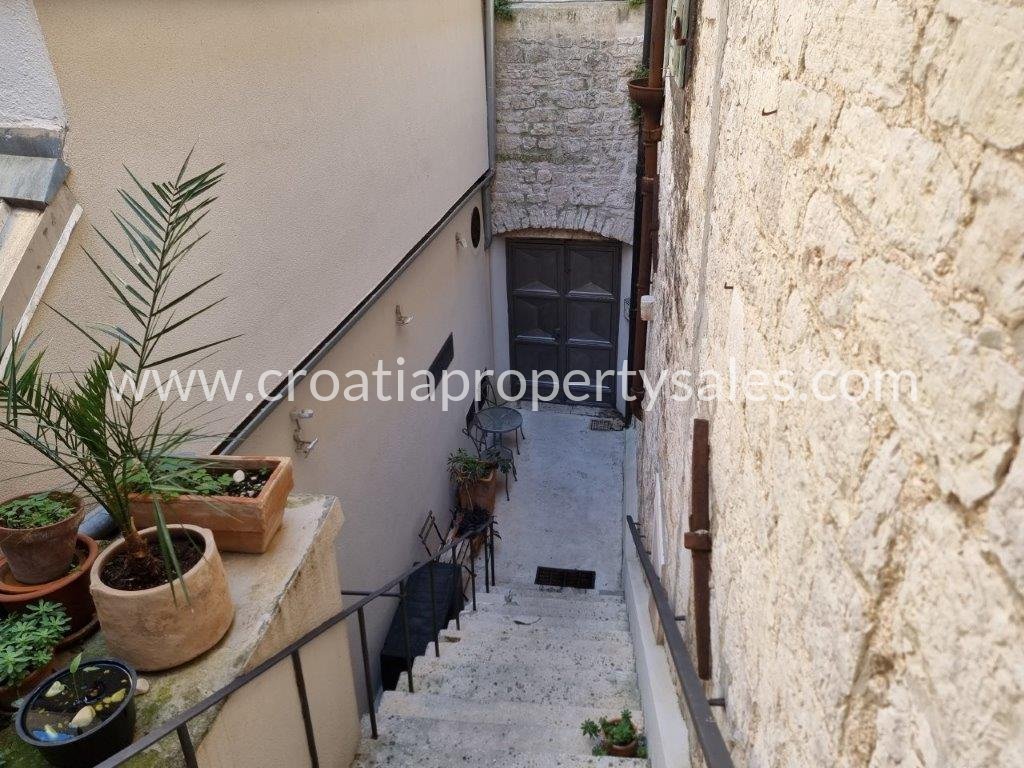 Casa In vendita -  Sibenik