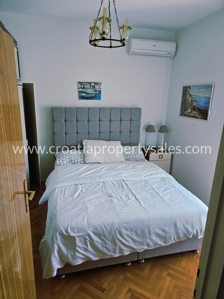 Dom Na sprzedaż -  Trogir/Ciovo