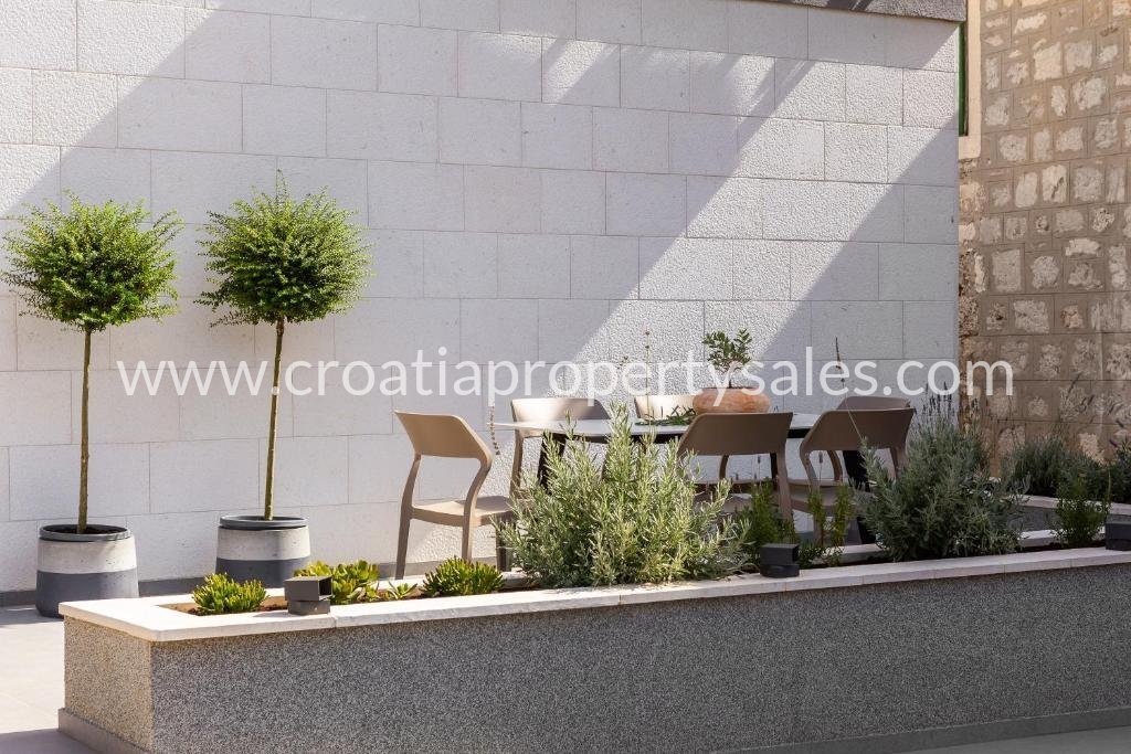 House For sale -  Vis