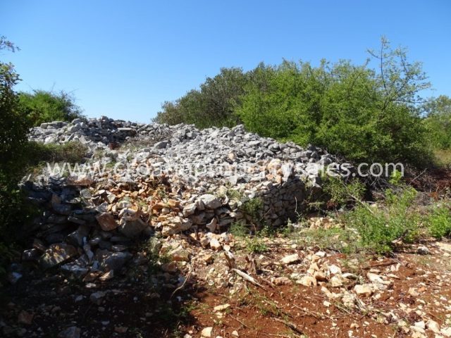 Land for sale 2893 m² – Solta
