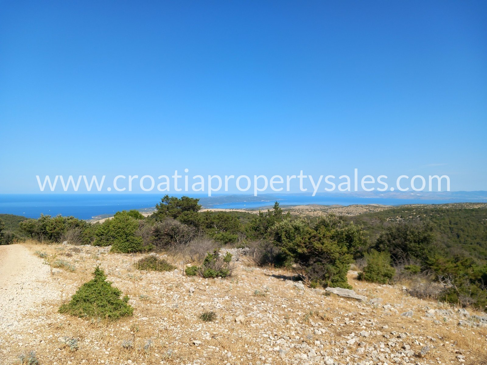Land For sale Brac