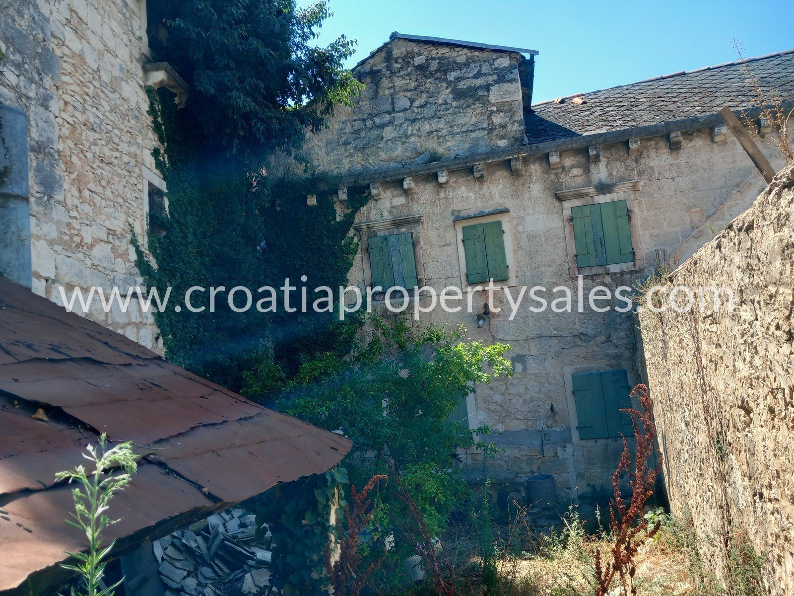 Kuća Na prodaju -  Brac