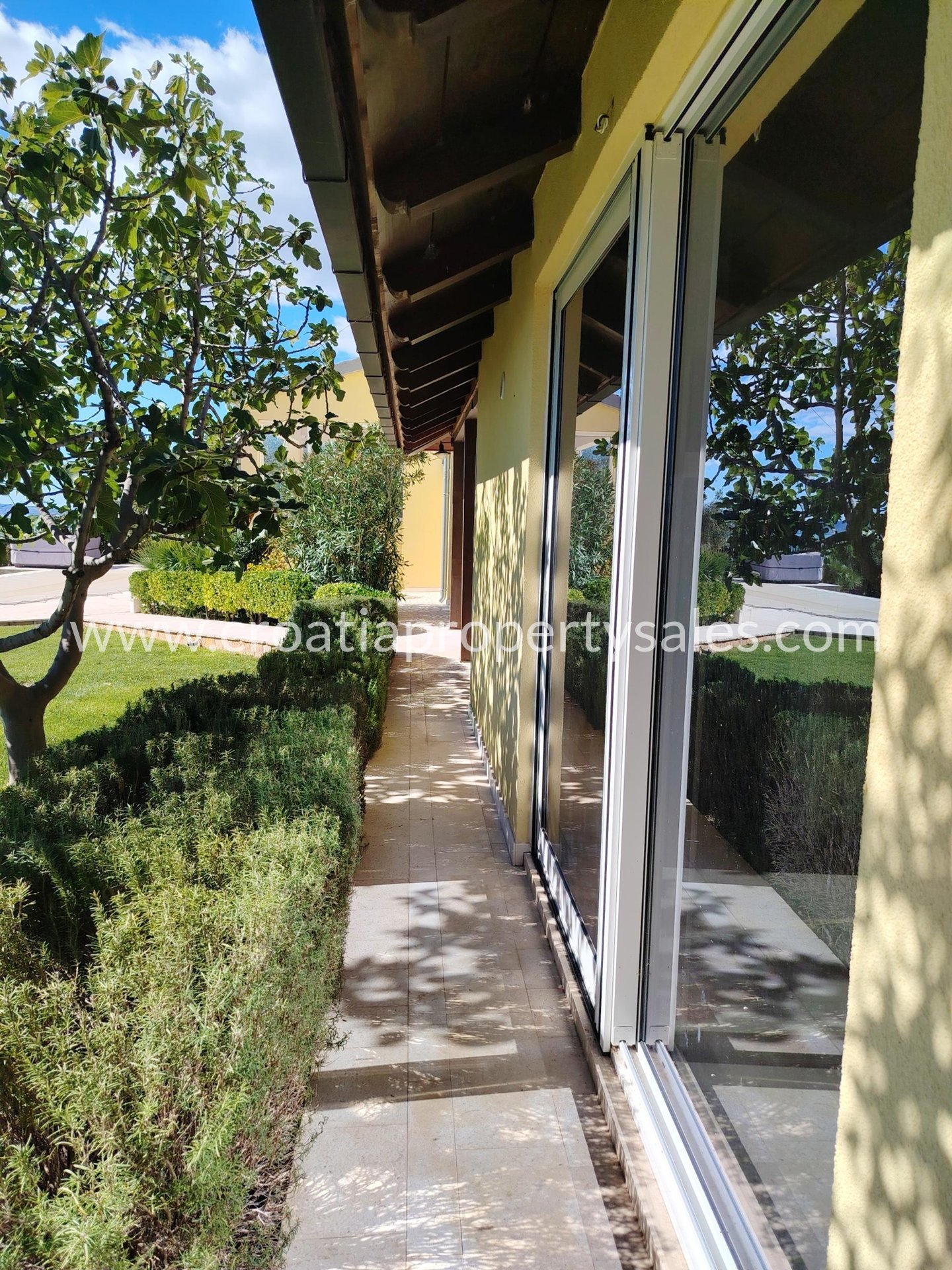 Casa In vendita -  Kastela