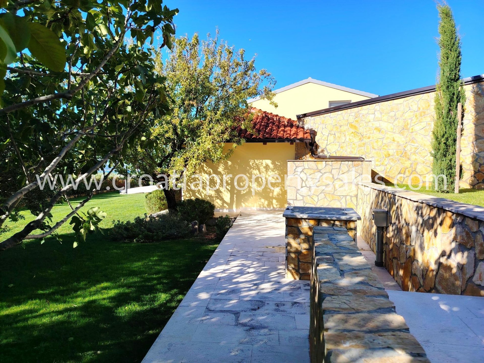 Casa In vendita -  Kastela