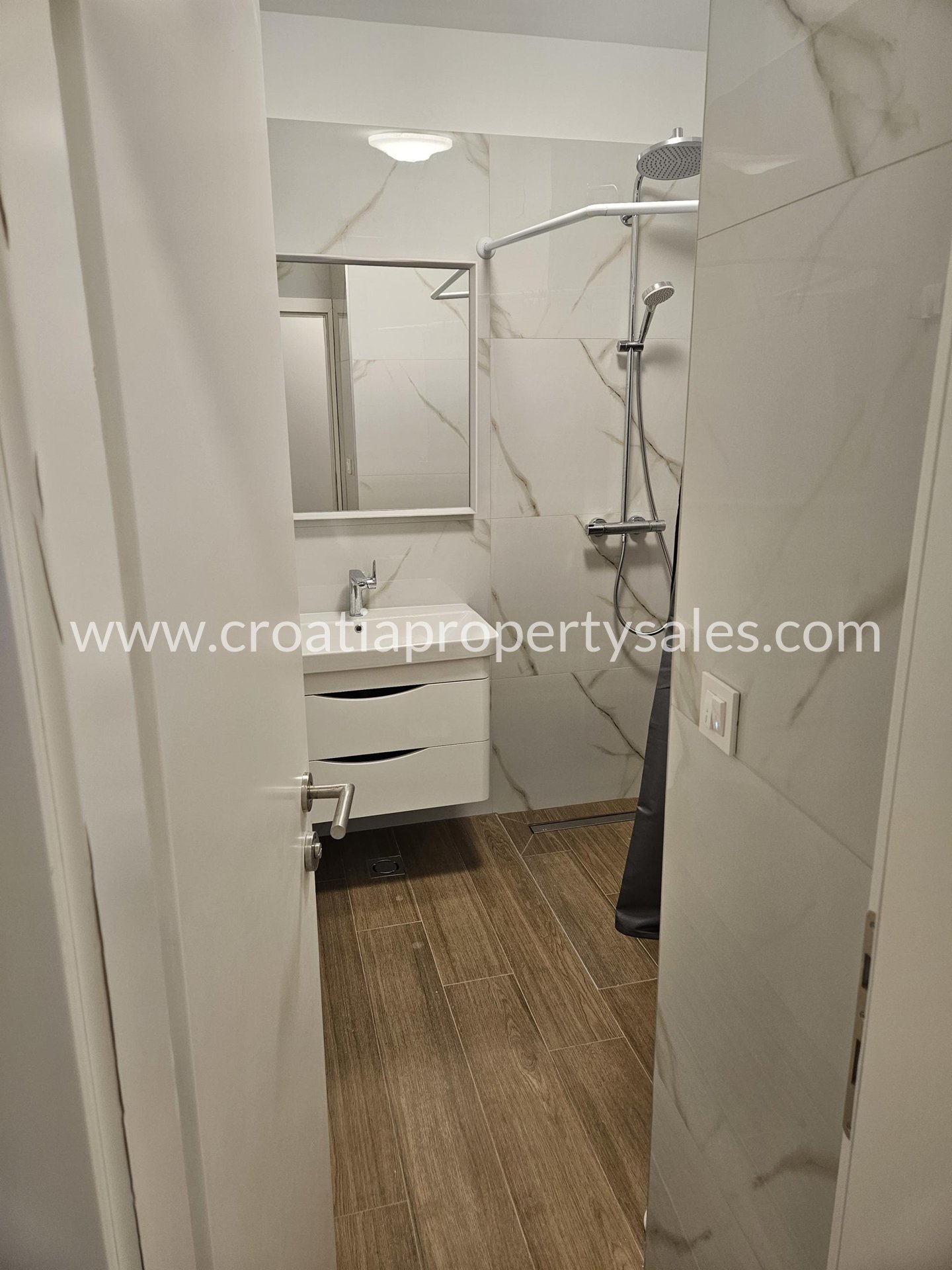 Casa In vendita -  Trogir/Ciovo
