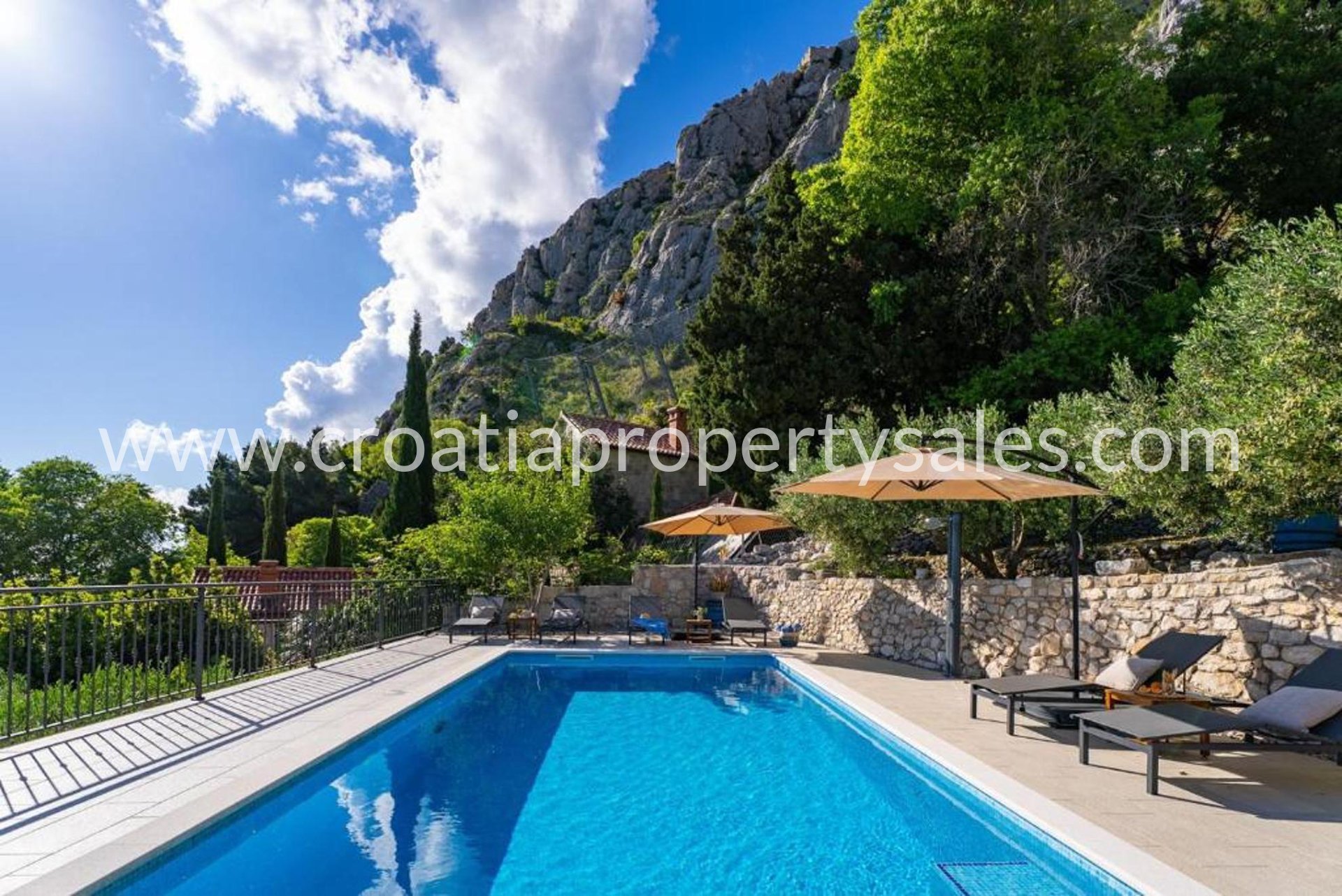 Maison À vendre -  Omis