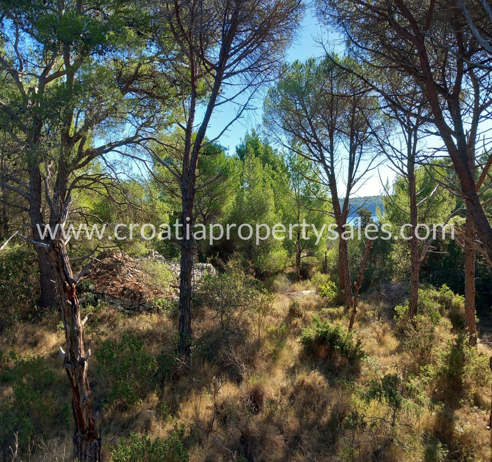 Land For sale -  Brac