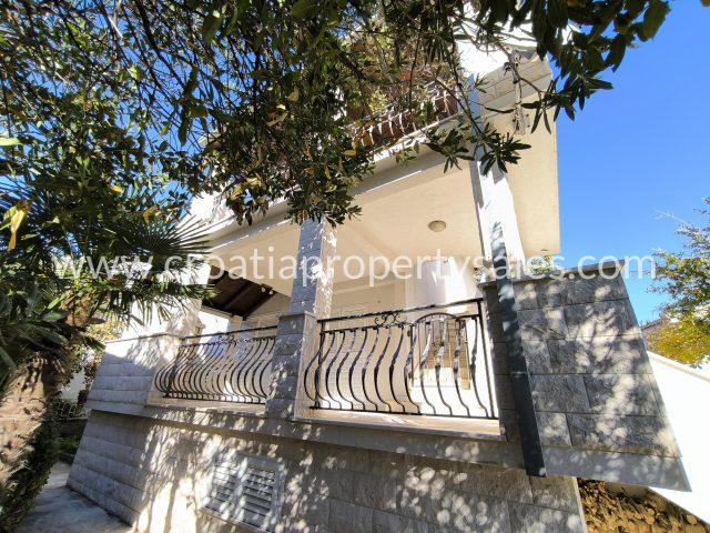 House For sale - šibensko-kninska Rogoznica - foto 2/10