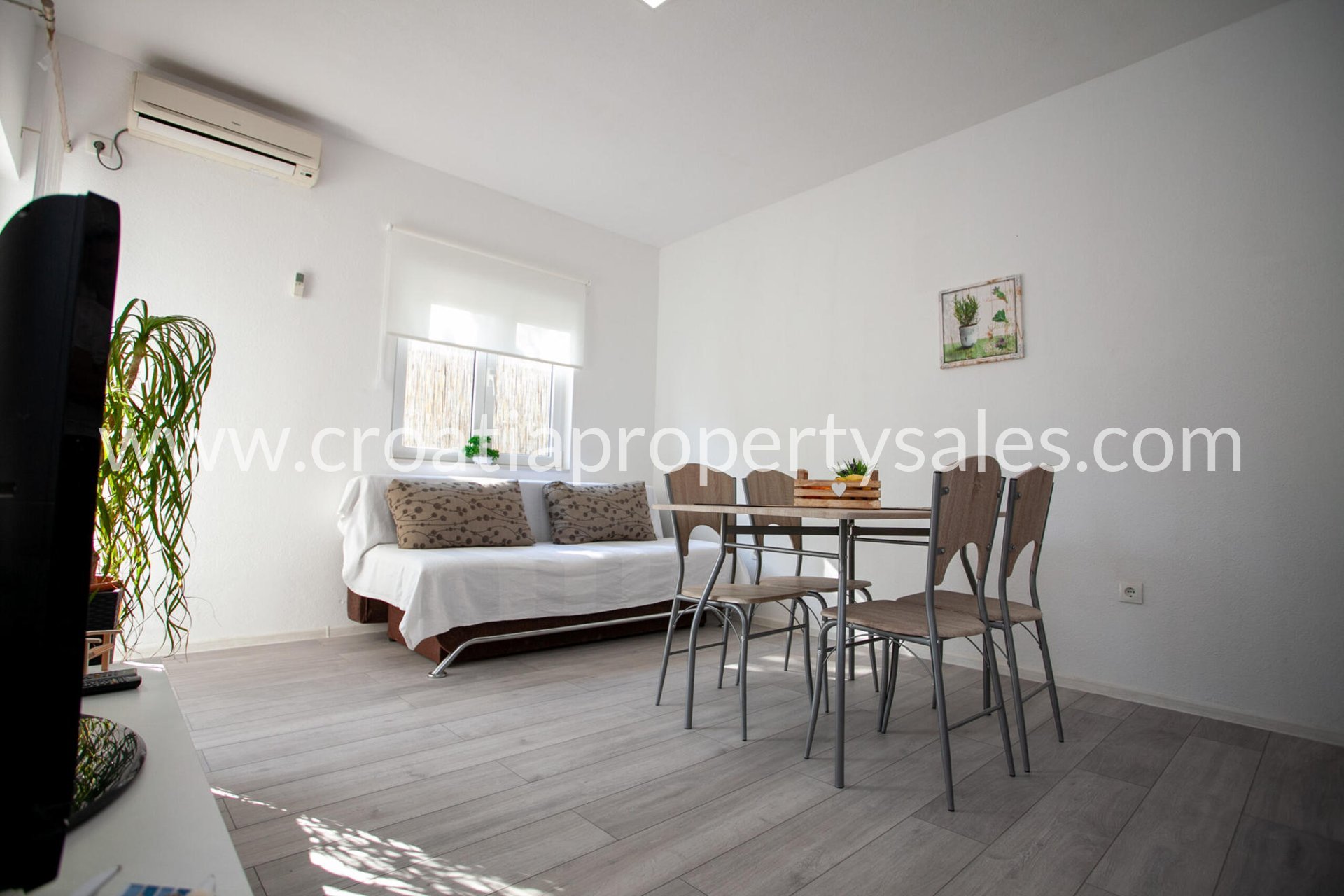 Haus Zu verkaufen -  Omis