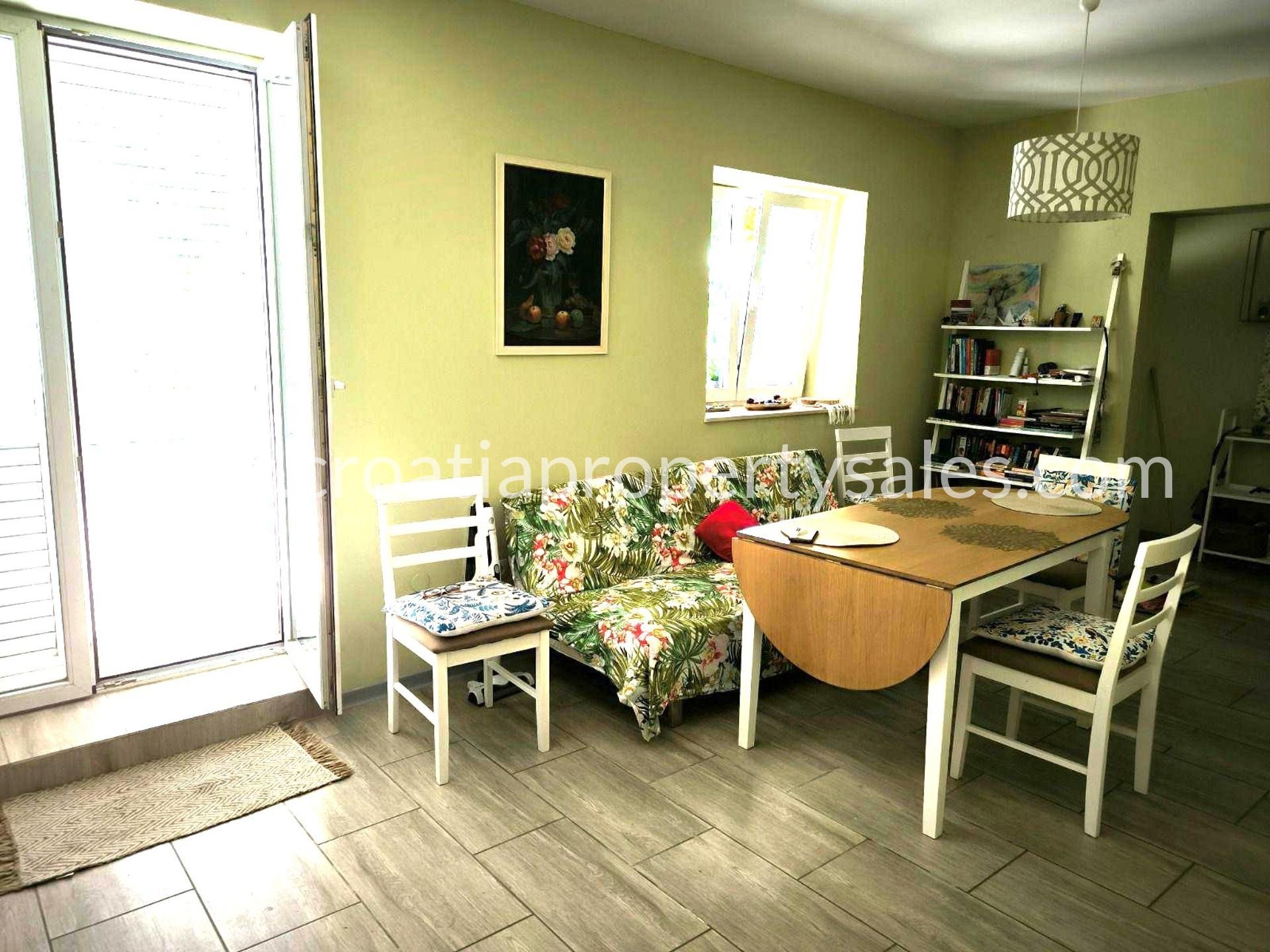 Kuća Na prodaju -  Kastela