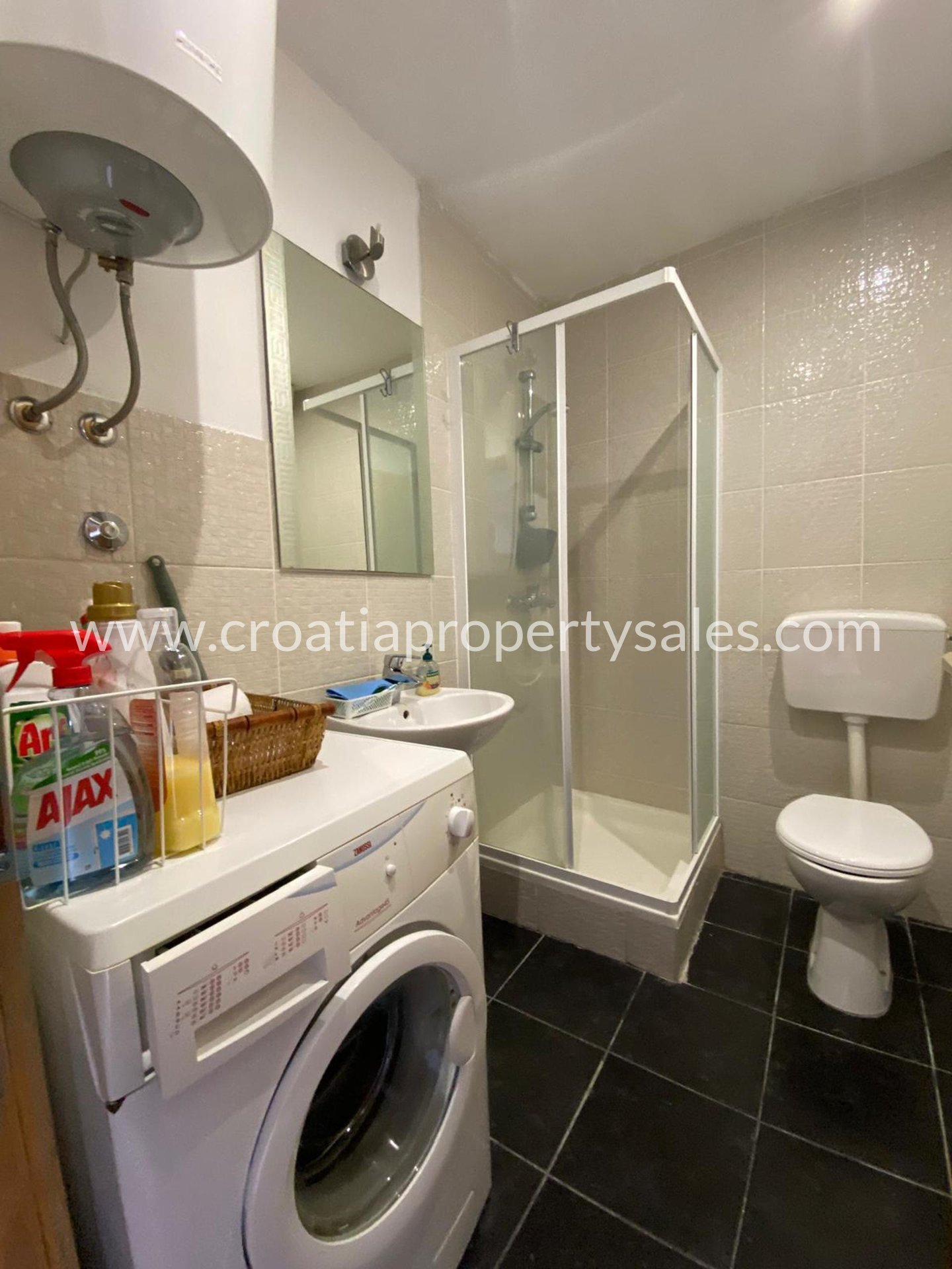 Appartement À vendre -  Brac
